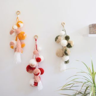 Grappe de pompons - Décoration murale
