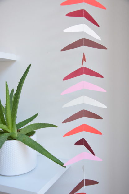 Guirlande en papier "Boomerang" - Edition rouge – Image 2