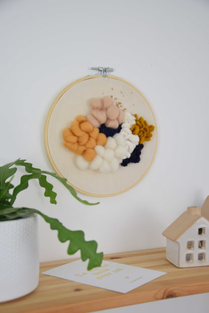 Tableau textile Camel et Bleu marine