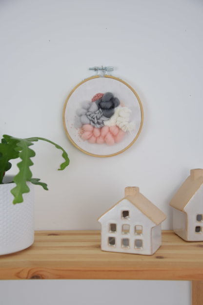 Tableau textile Rose et Gris – Image 3