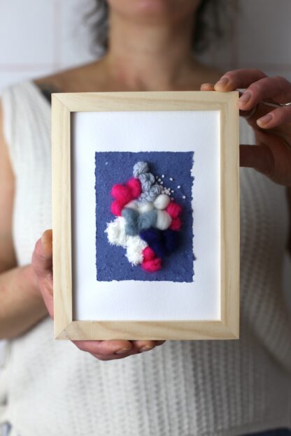 Tableau textile brodé sur papier #5 (petit format)