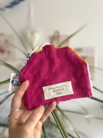 Maison en punch needle – Image 4