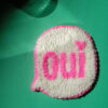 Déco murale punch needle "OUI" – Maison Bâ x Robo Typo – Image 4