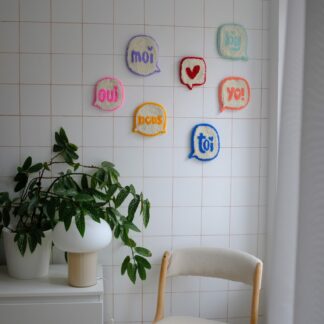 PRÉ-COMMANDE - Bulles à message en Punch needle - Maison BÂ X Robo Typo