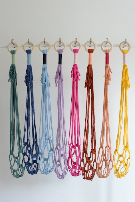 Suspension pour plante colorée (8 coloris au choix) – Image 9