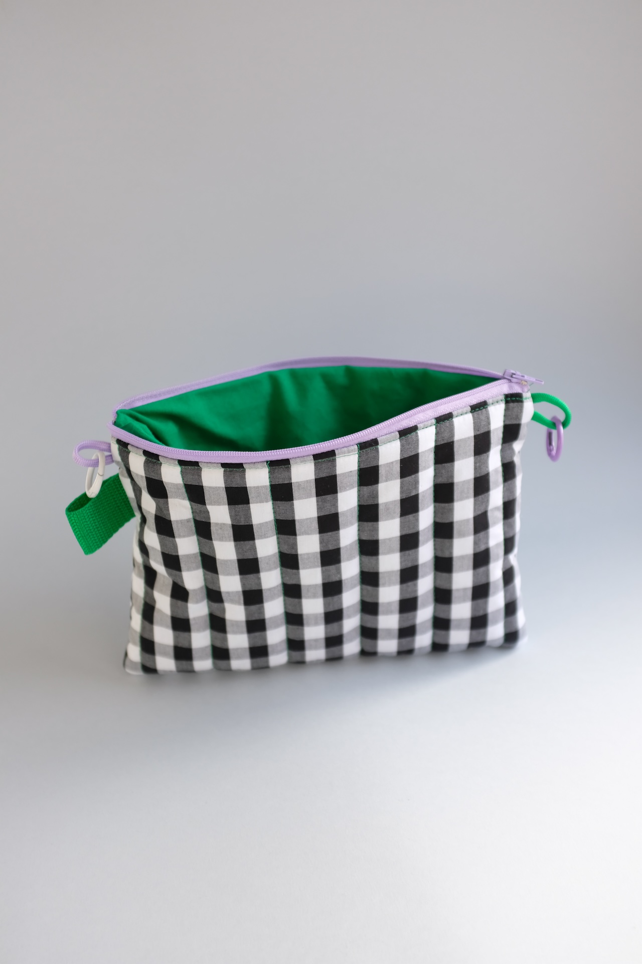 TIPOCHETTE - Pochette zippée matelassée vichy & vert