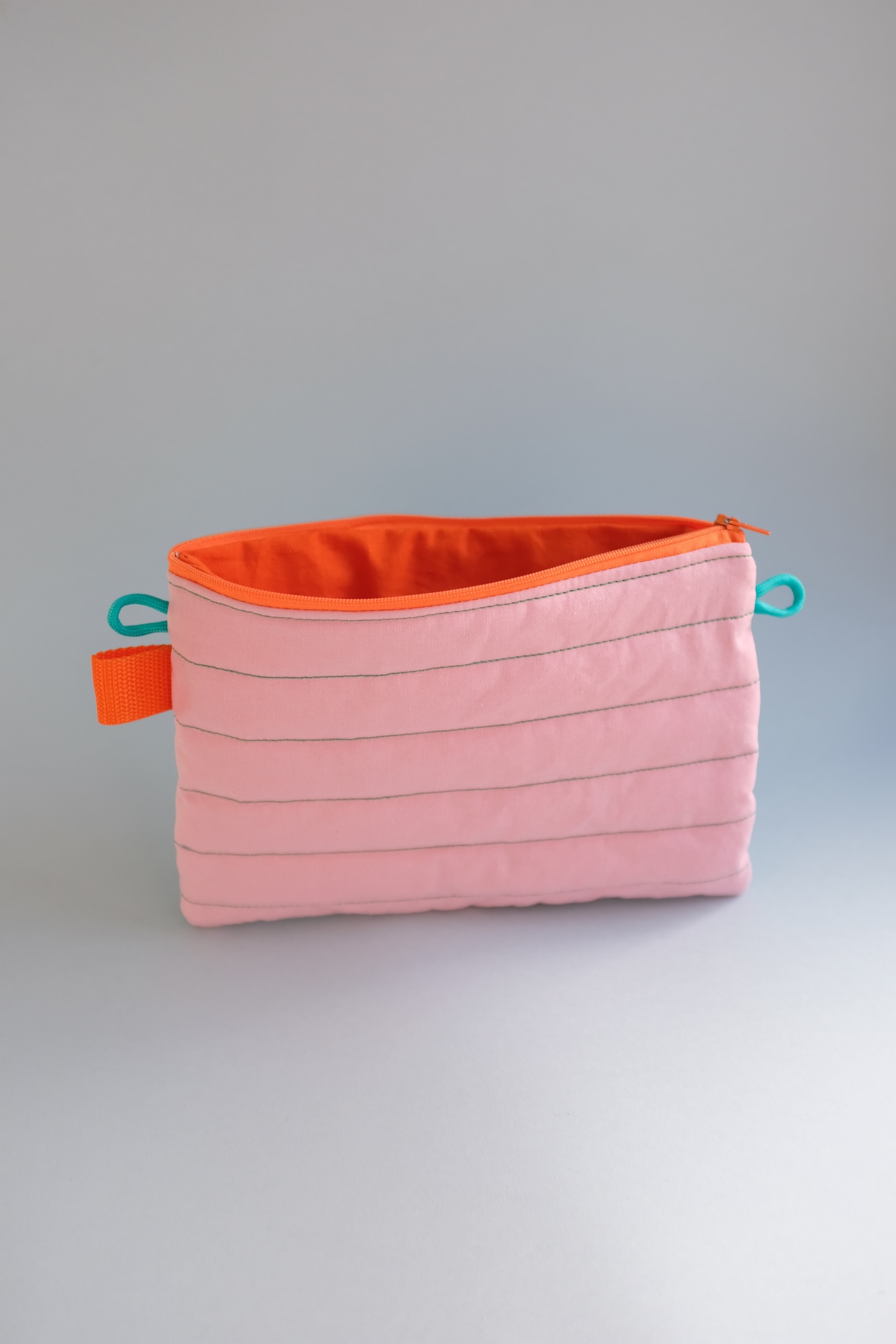 TIPOCHETTE - Pochette zippée matelassée rose & vert